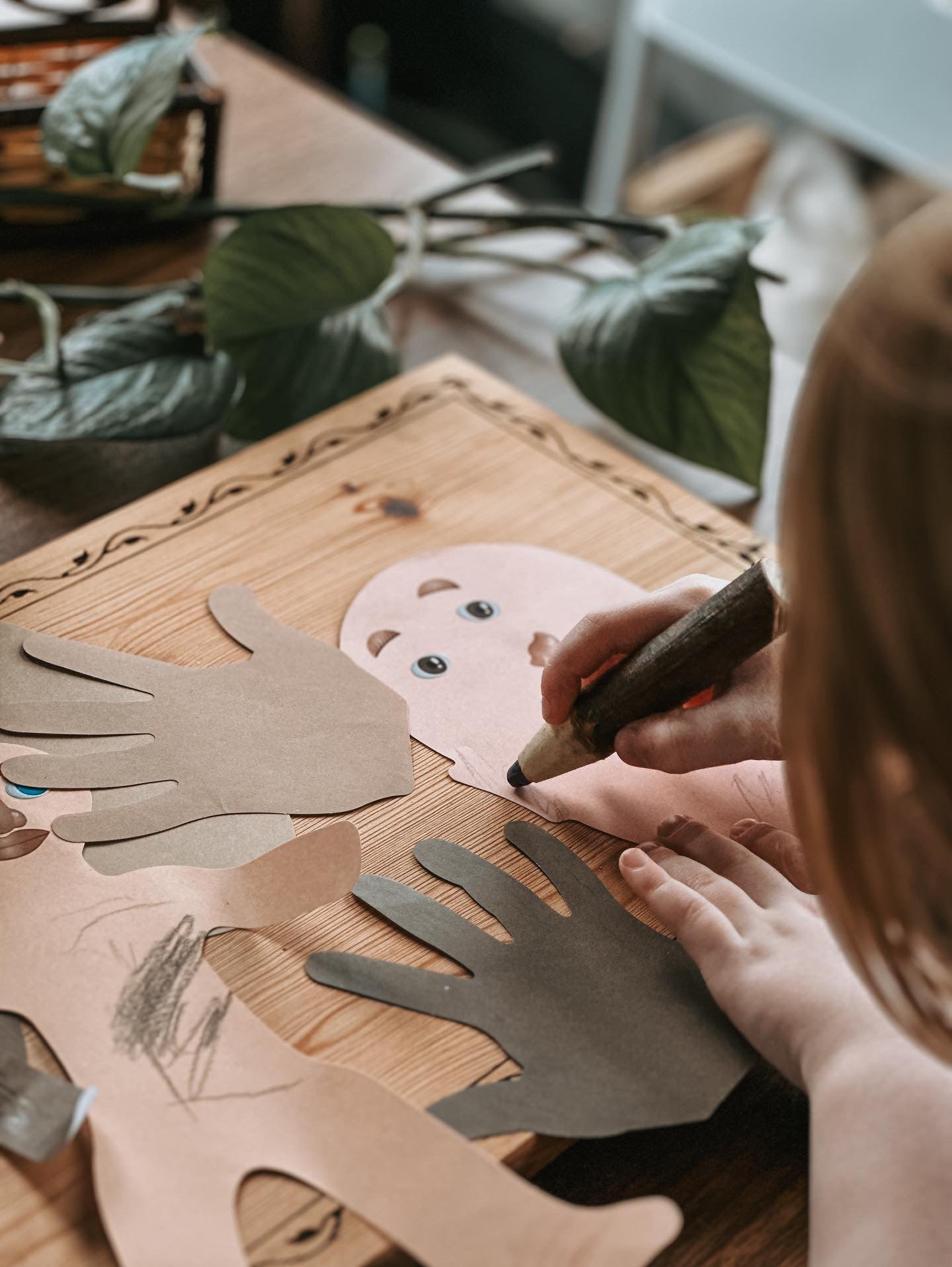 Hand Paper Shapes